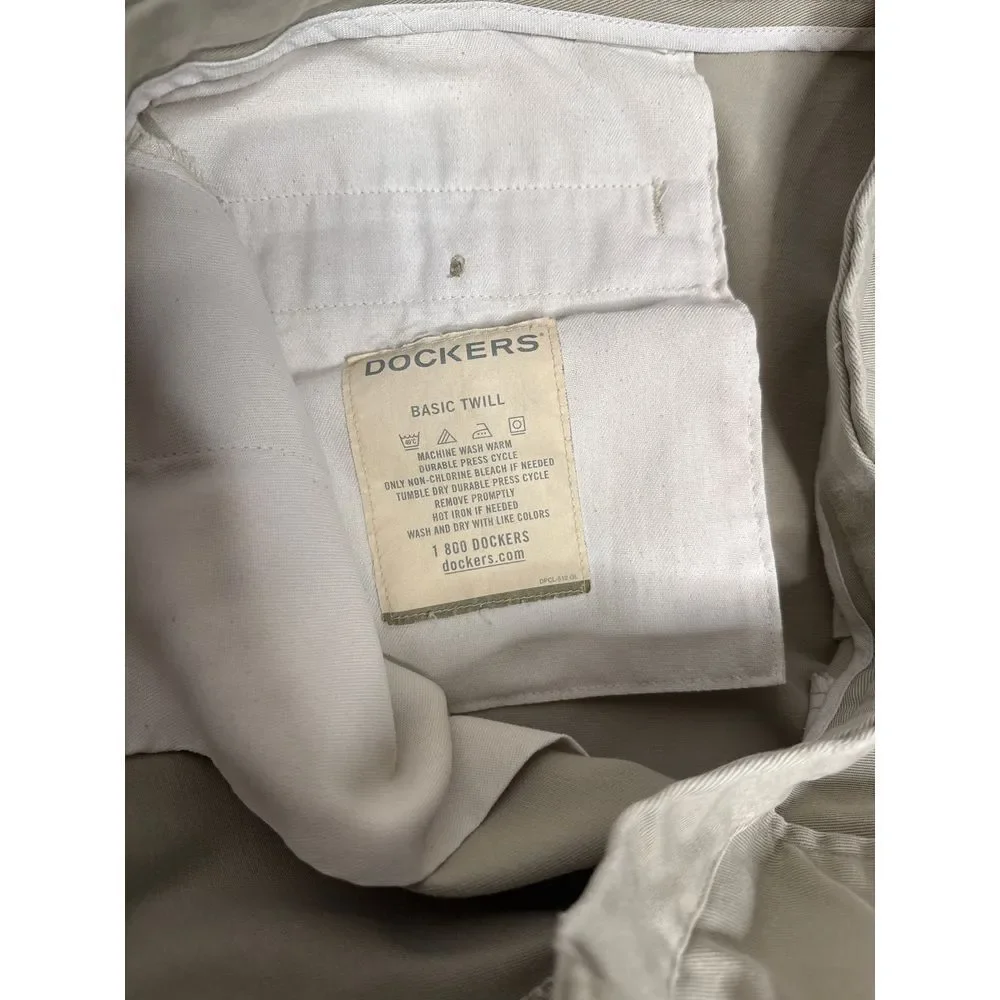 Dockers Basic Twill Khaki Chino Pants‎ Classic Fit Casual Business Mens Size 37